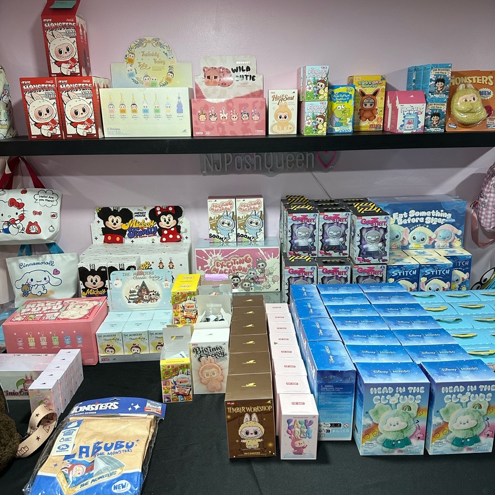 POP MART & MINISO 🌻 LIVE SHOW REMINDER - Picture 4 of 10